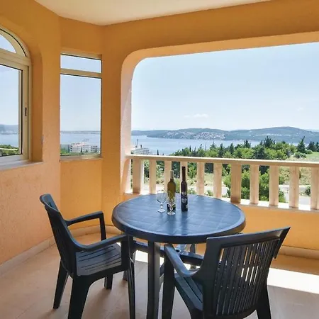 Apartamento Apartments Meri Seget Vranjica
